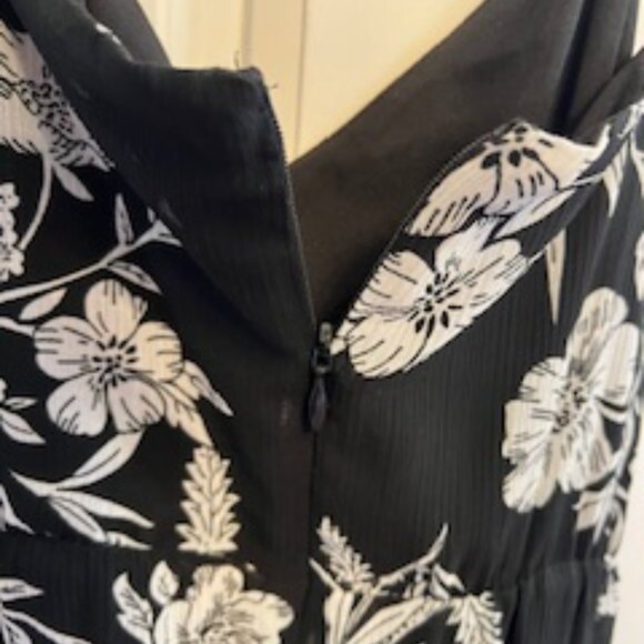 J. Crew Mercantile Maxi Dress Black/White Floral Tiered Strappy, Size 8 - Picture 8 of 11